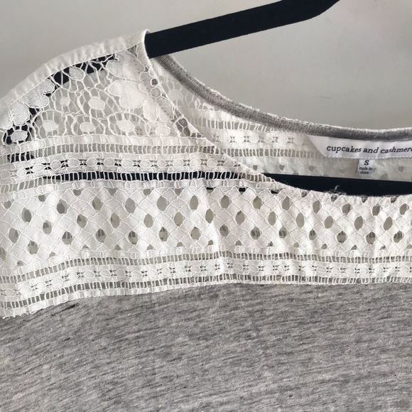 Cupcakes and cashmere top size small - Picture 4 of 5